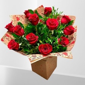 Valentines 12 Secret Kisses Freedom Red Rose in Heart Printed Box