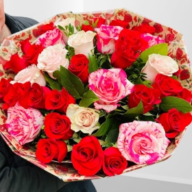 Valentines Luxury Mixed 36 Rose Hand-tied Bouquet